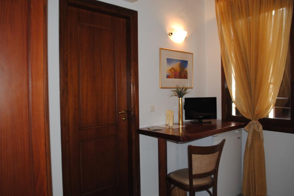 חאניה Traditional Idramon Hotel מראה חיצוני תמונה