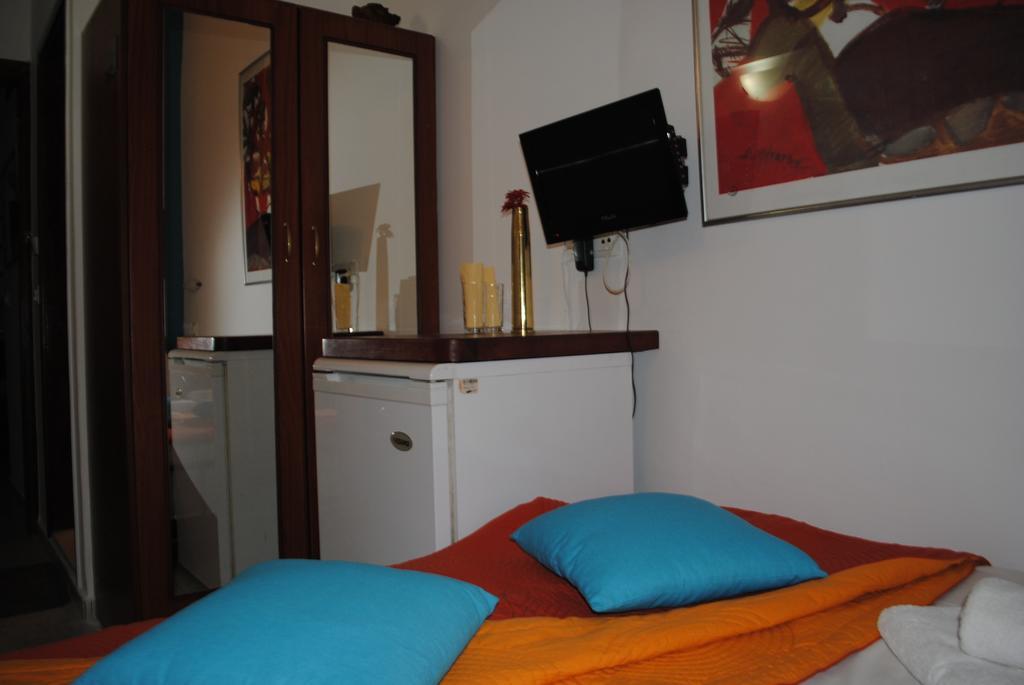 חאניה Traditional Idramon Hotel מראה חיצוני תמונה